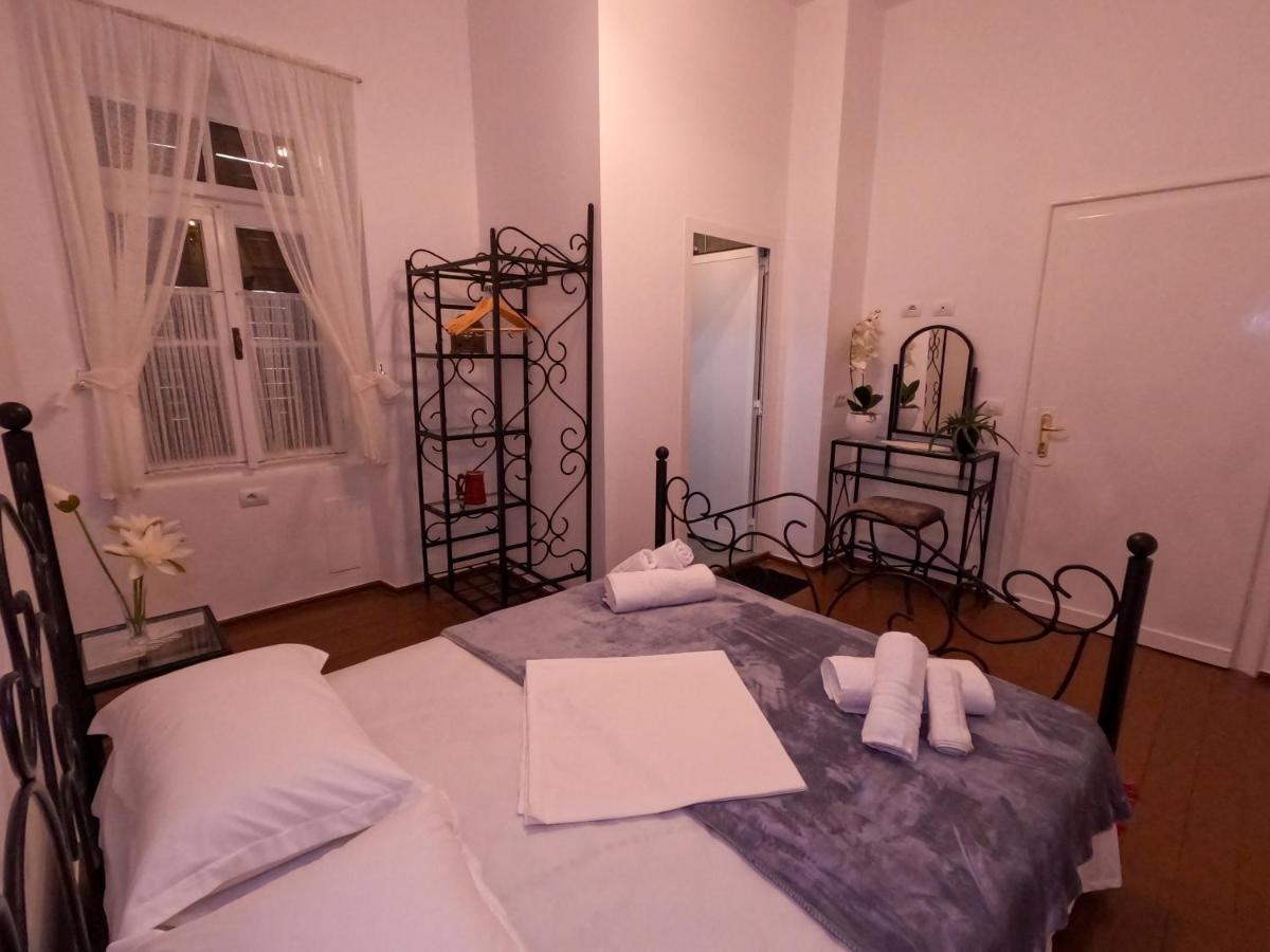 Intown Guesthouse Shkoder Exterior photo