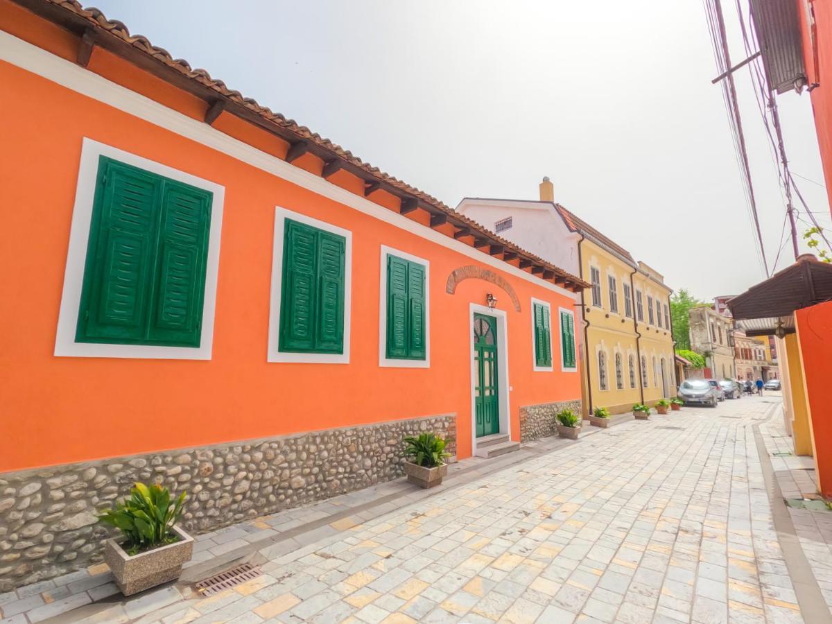 Intown Guesthouse Shkoder Exterior photo
