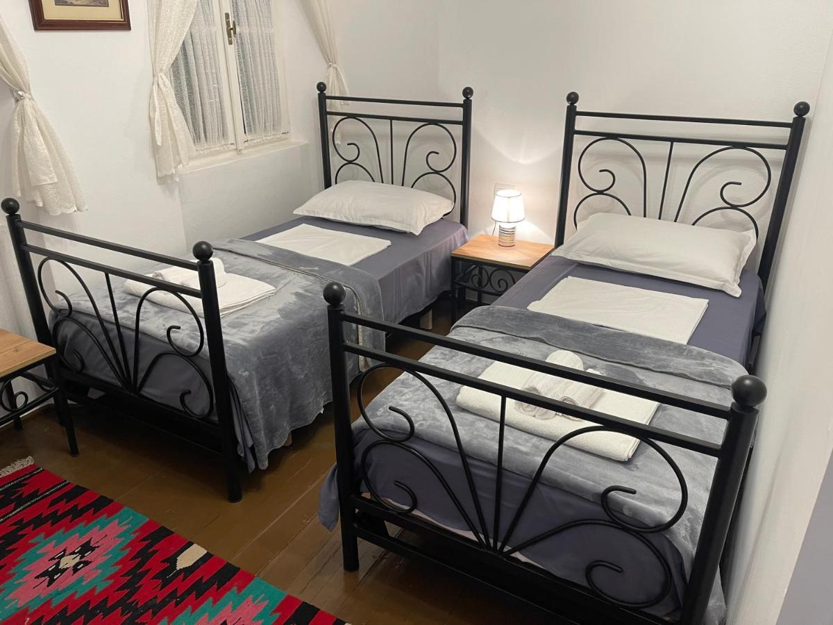Intown Guesthouse Shkoder Exterior photo