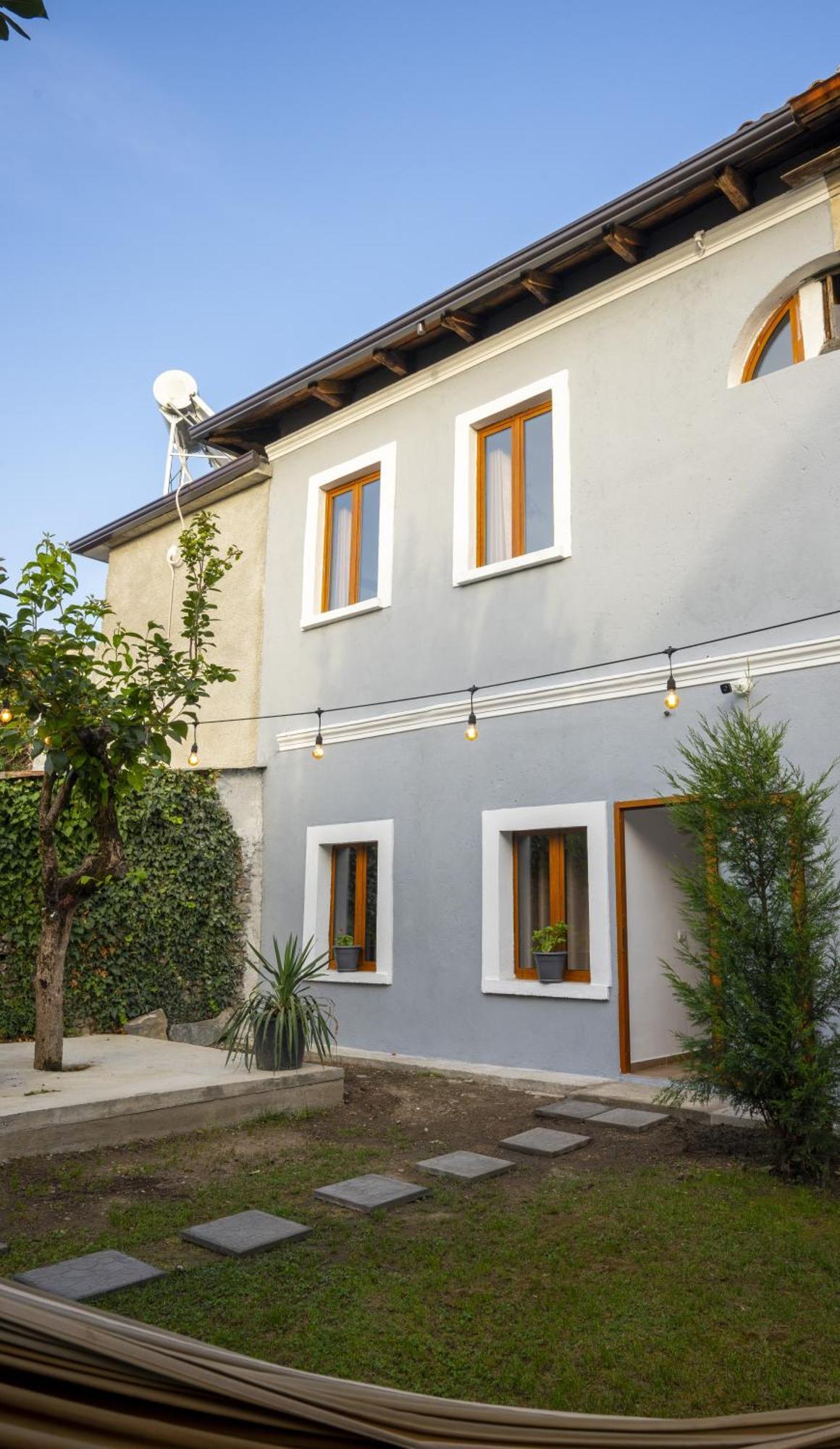 Intown Guesthouse Shkoder Exterior photo